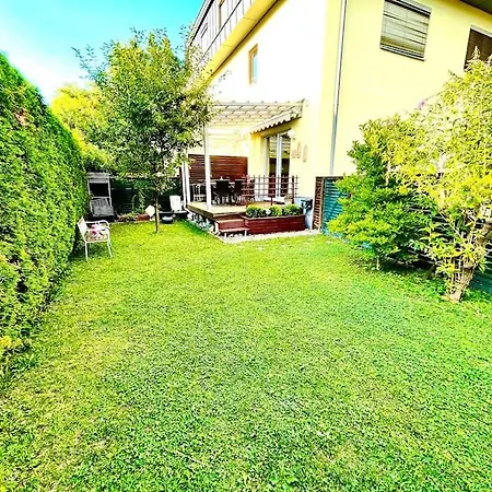 Apartment Schoene Mit Eigenen Eingang Und Terrasse *