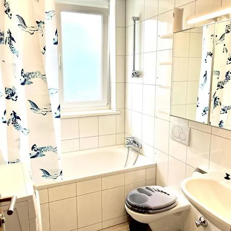 Apartment Schoene Mit Eigenen Eingang Und Terrasse Klagenfurt am Woerthersee
