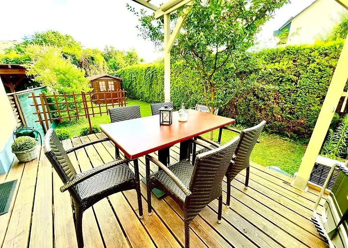 Schoene Mit Eigenen Eingang Und Terrasse Κλάγκενφουρτ