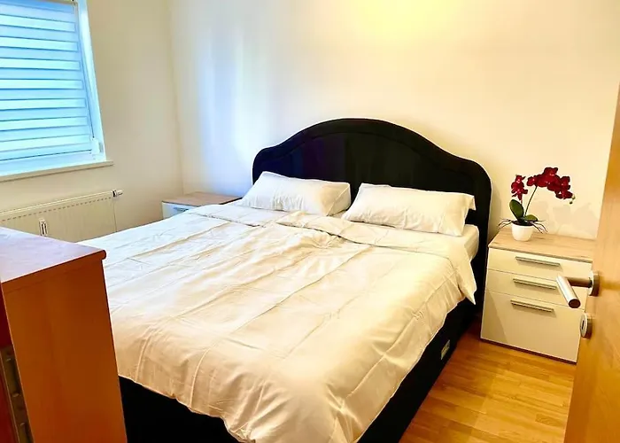 Schoene Mit Eigenen Eingang Und Terrasse * Κλάγκενφουρτ