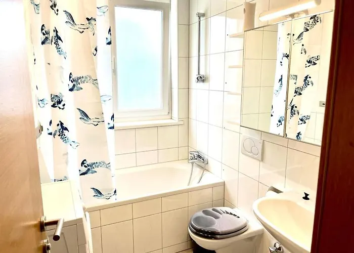 아파트 Schoene Mit Eigenen Eingang Und Terrasse 클라겐푸르트